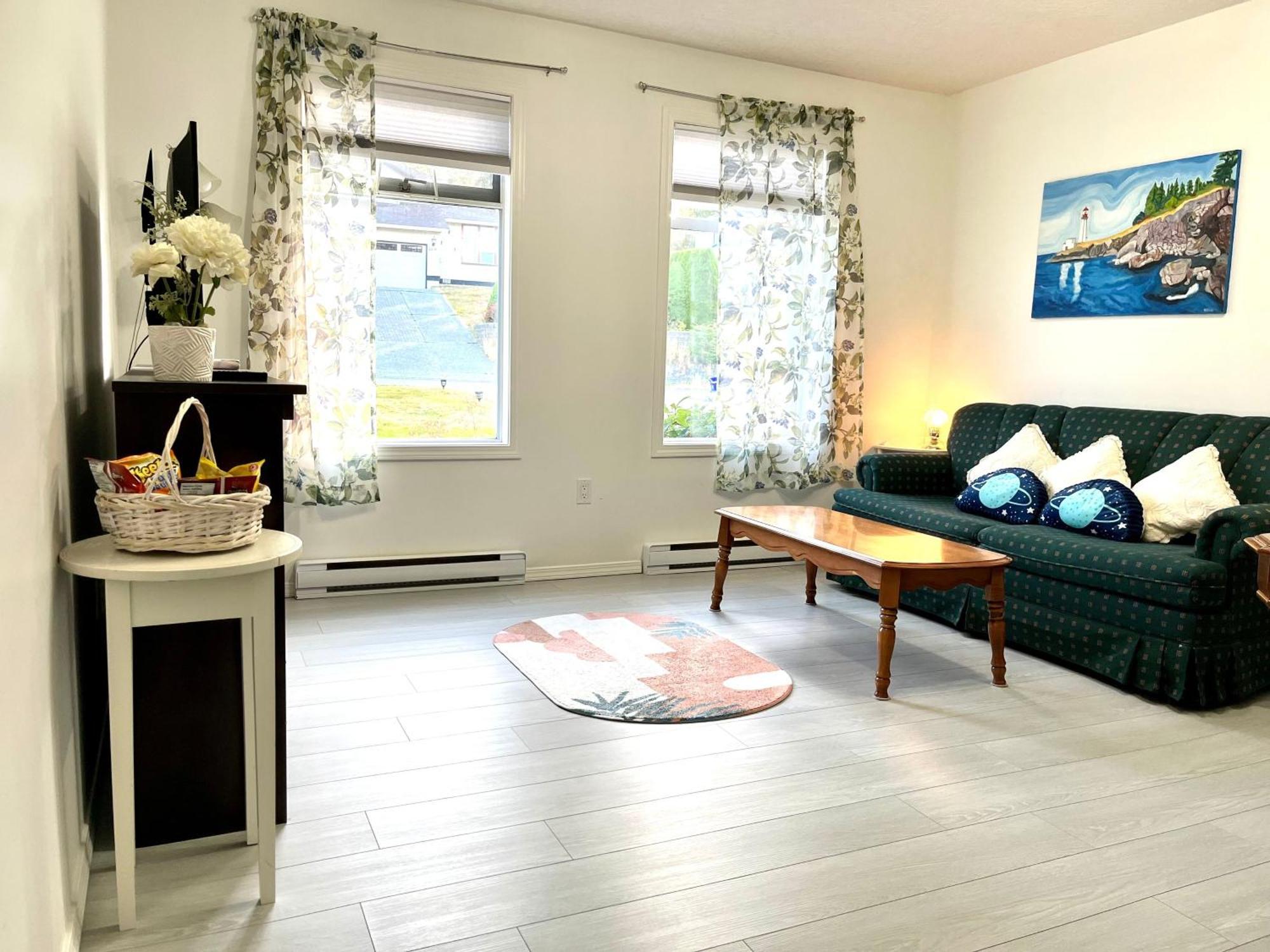 Summer Breeze Hotel Sooke Ngoại thất bức ảnh